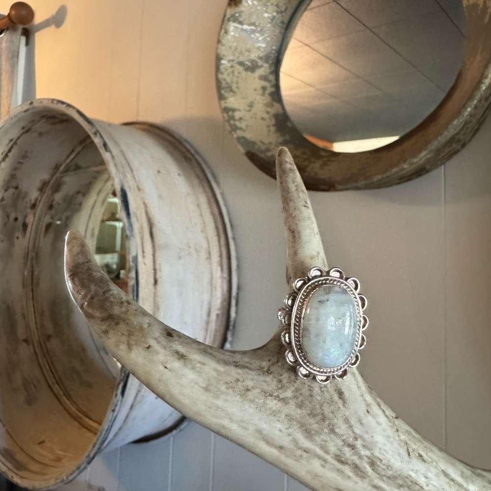 Elegant Silver Moon Stone Statement Ring - image 3